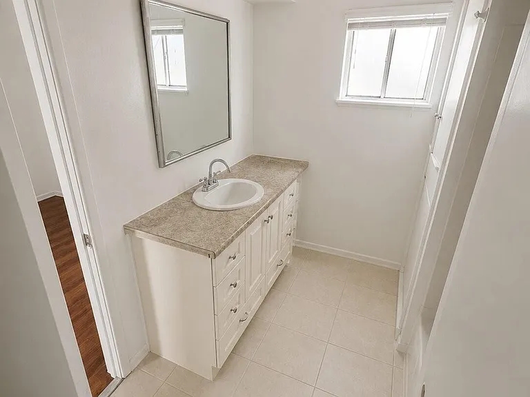 2414 Mimosa Dr #7 — Photo 7