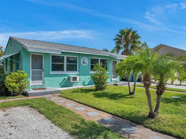 144 174th Ave E, Redington Shores, FL 33708
