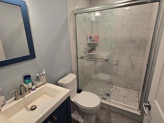 5th image of 11 Bay State Rd APT 1