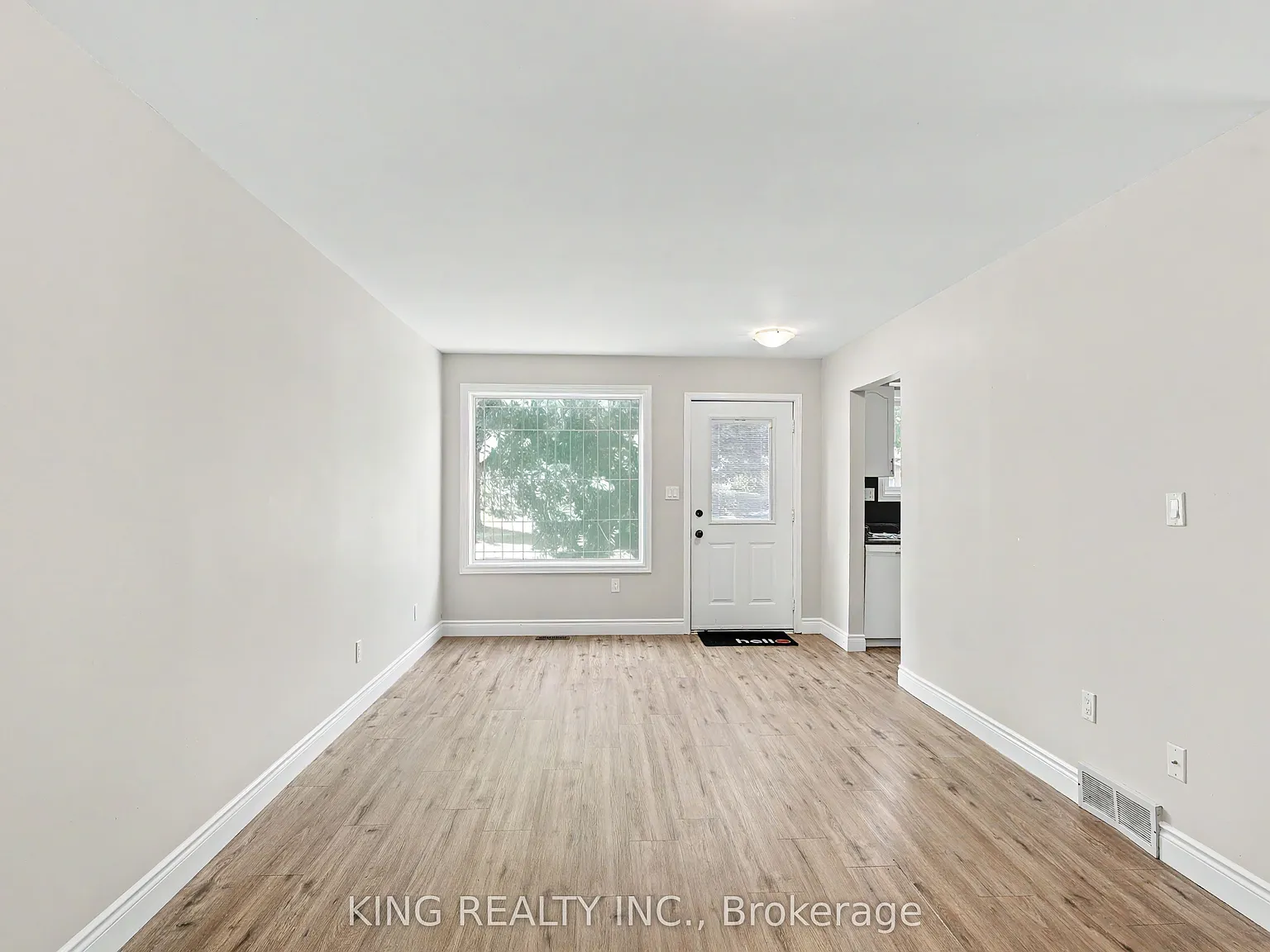 4 bed, $2,750 — Photo 3