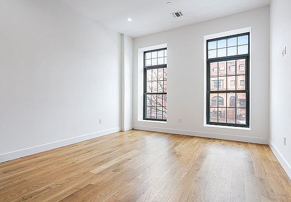 3rd image of 1084 Dean St Fl 2