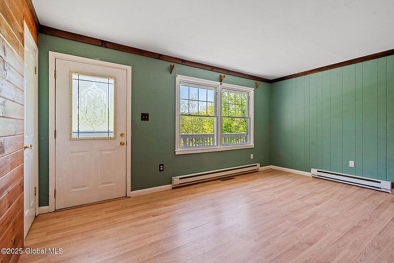 5th image of 42 Lower Flat Rock Road