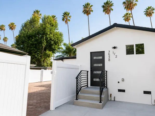 7538 1/2 Remmet Ave, Canoga Park, CA 91303