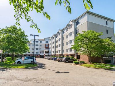 189 Forest Ave #206, Paramus, NJ, 07652