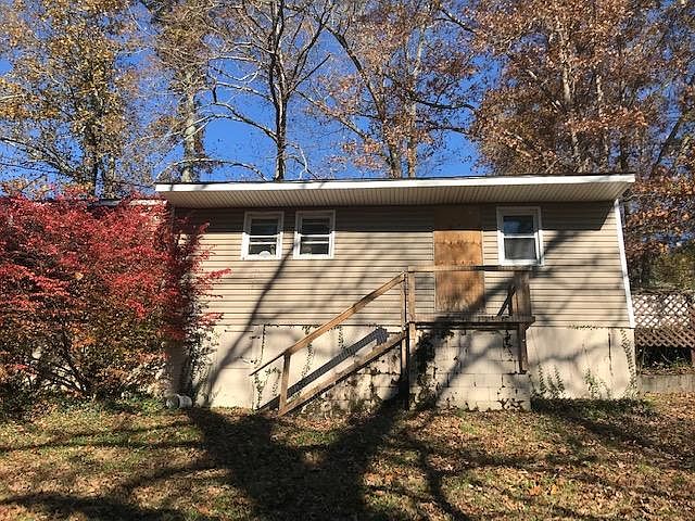 1st image of 9916 Benton Dr