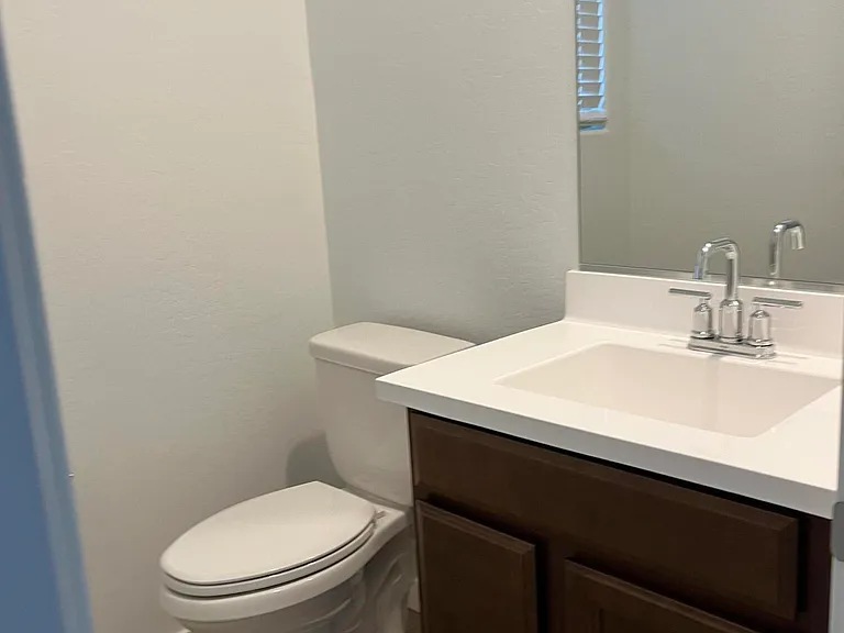 9426 W Sells Dr — Photo 14