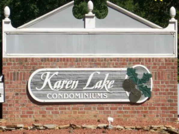 1925 Sardonyx Rd, Fayetteville, NC 28303