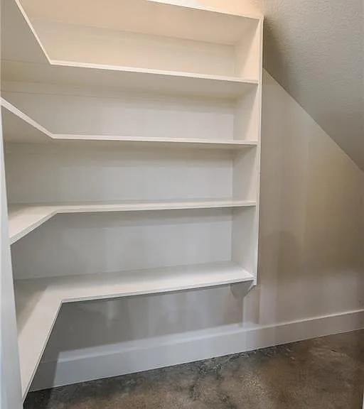 701 Zennia St #B — Photo 13