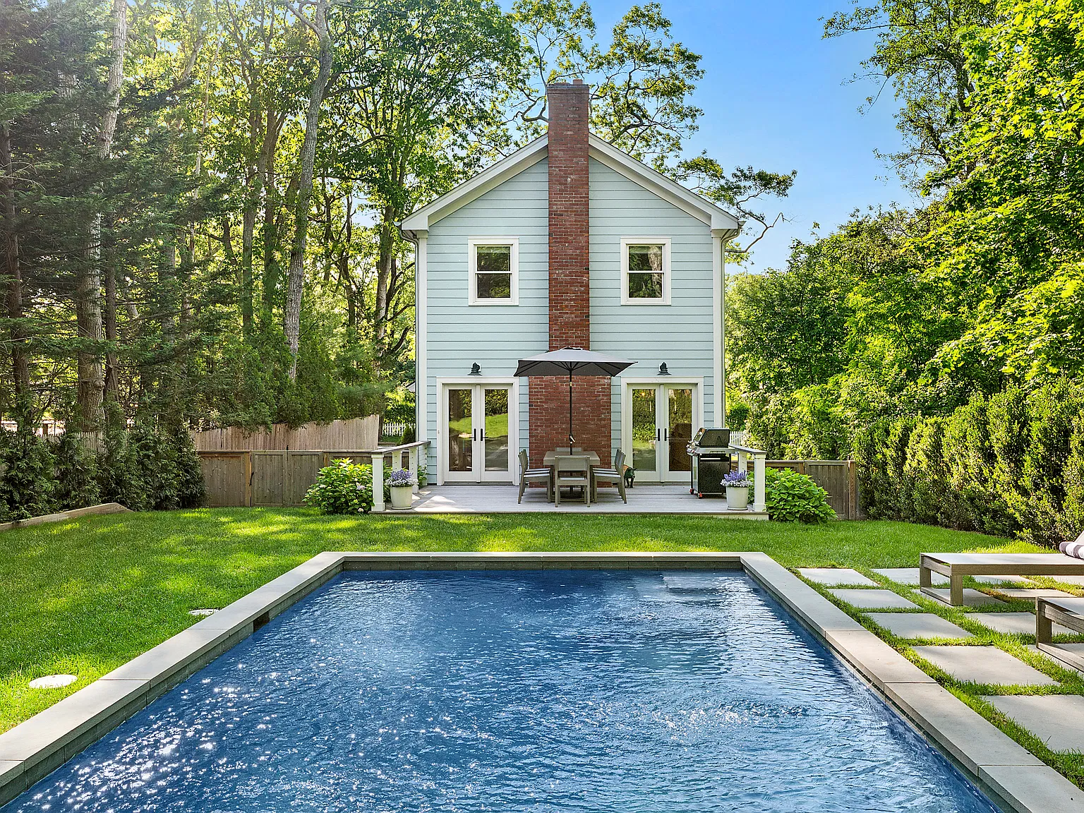 Renovated Chic Sag Harbor Village Rental — Photo 1
