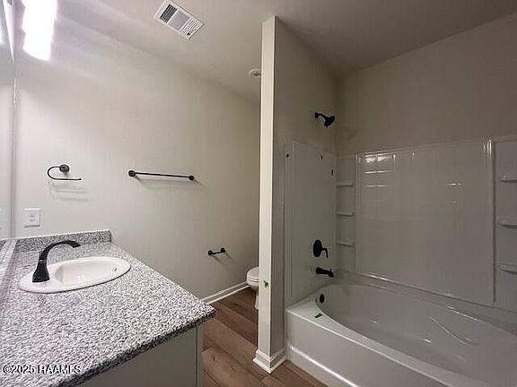 5th image of 321 Dunwoody Ct
