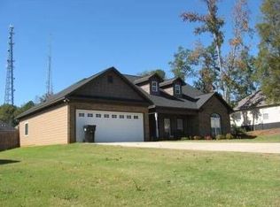 1406 Sawyer Dr, Opelika, AL 36801