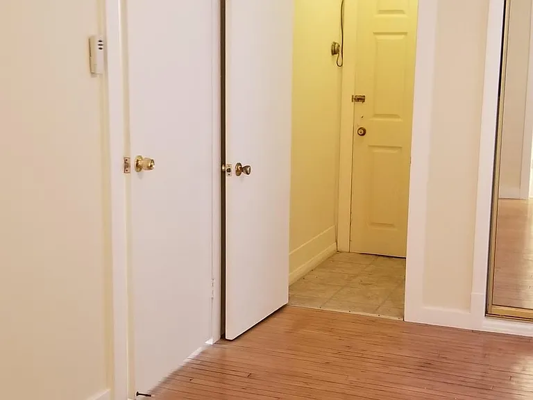 Bedroom Extra Storage room