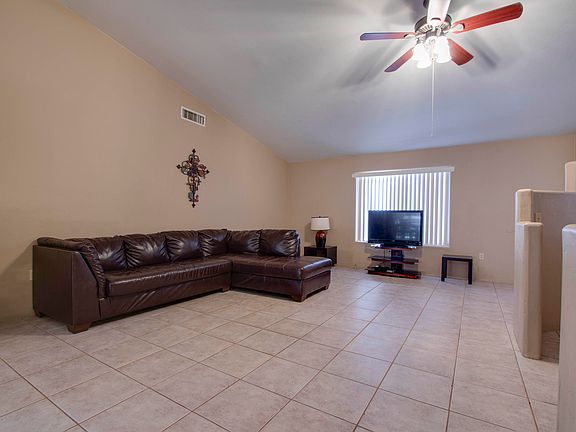 3rd image of 2879 N Mountain Creek Way