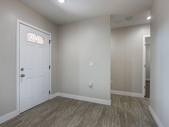 5th image of 8026 E 2nd Ave
