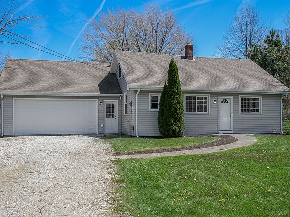 5th image of 81 Ashleigh Dr