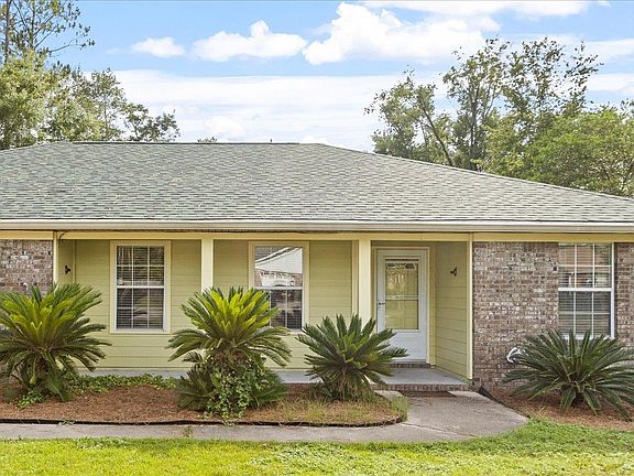 2nd image of 211 Fox Run Cir