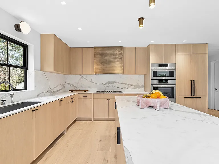 8 Farmstead Ln — Photo 11