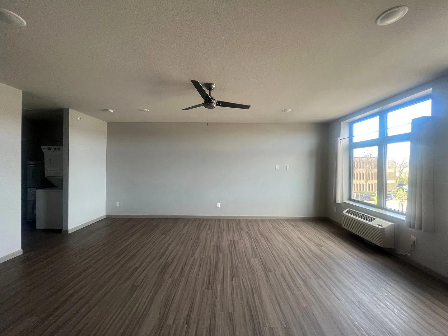 Skyway Property Holdings, LLC - (Studio 5) — Photo 3