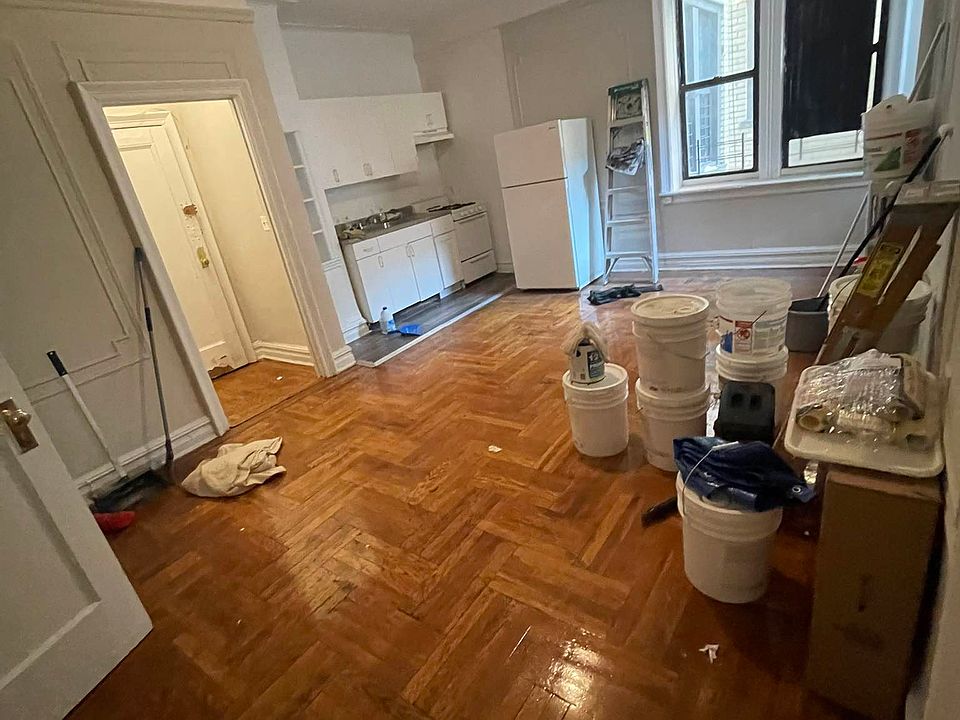 1st image of 47 Grace Ct Unit 2
