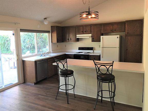 2nd image of 5628 Bridle Glen St