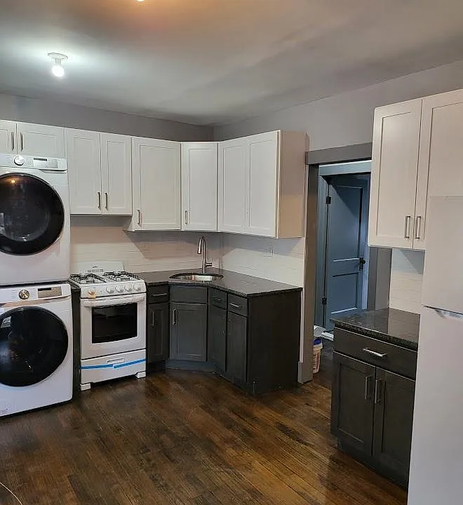 116 Clark Pl