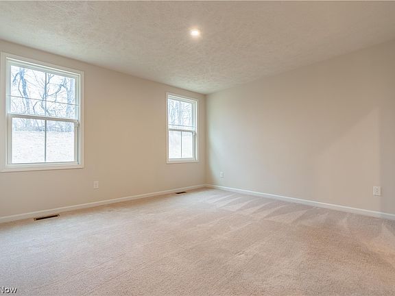 5th image of 1270 Alpha St NW