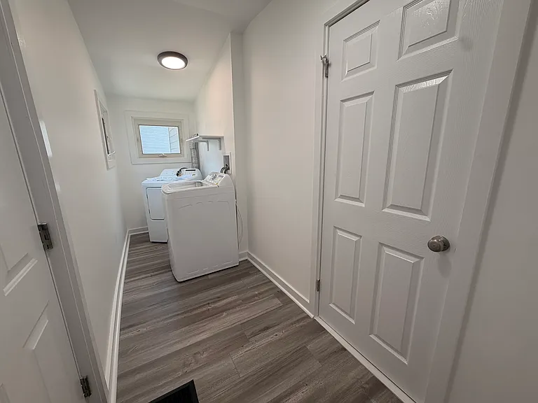 94 Center St — Photo 10
