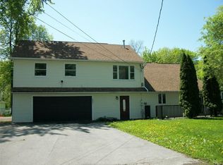 482 N Shore Dr, Bridgeport, NY 13030