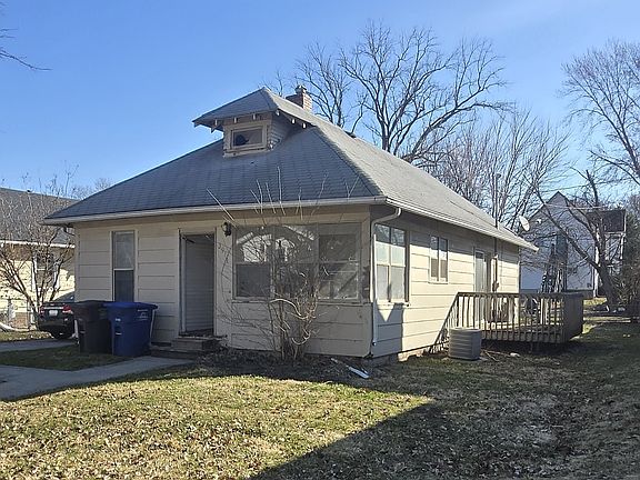 2nd image of 3913 10th St