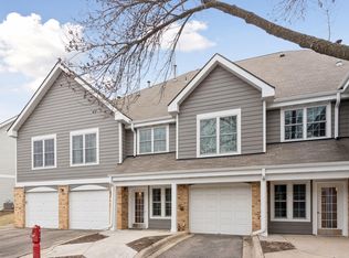 5970 Chasewood Pkwy APT 201, Minnetonka, MN 55343