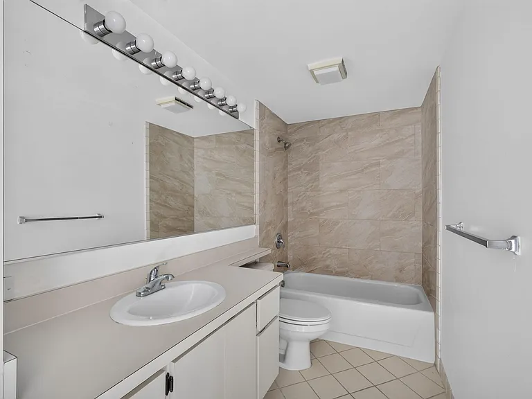851 Blue Ridge Cir — Photo 14