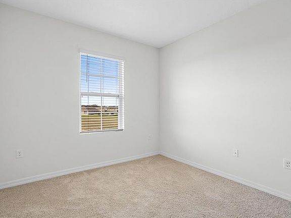5th image of 712 Brooklet Dr