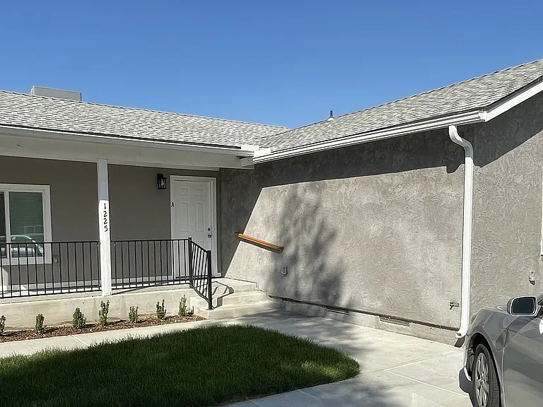 1225 Tulare St #A — Photo 5