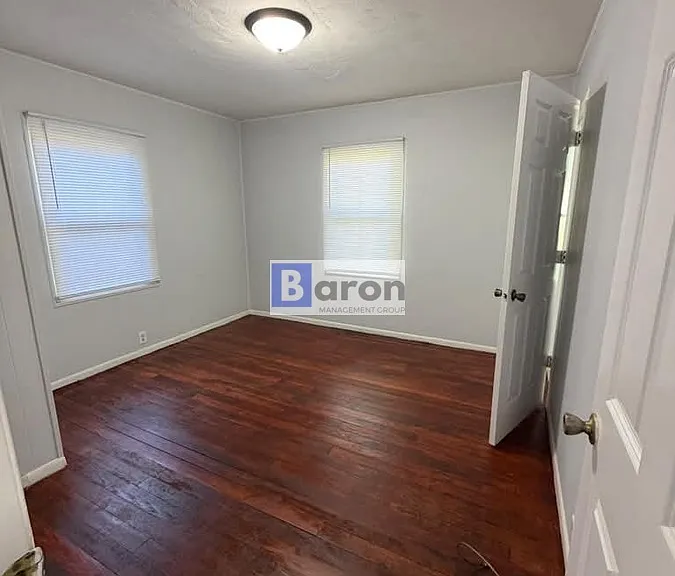 1642 N Johnson St — Photo 3