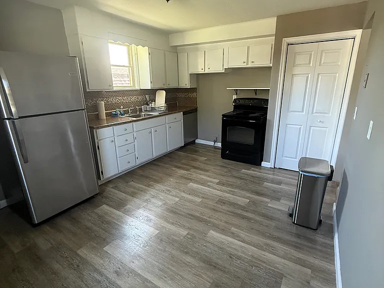 730 Clevio St #1 — Photo 8