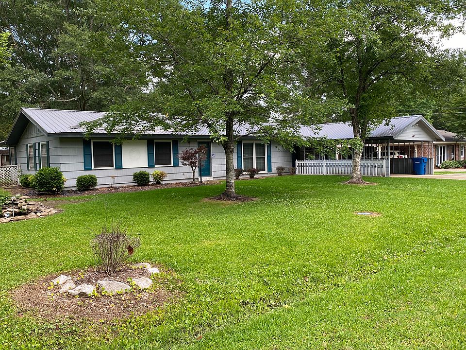 1st image of 208 Shady Oak Dr