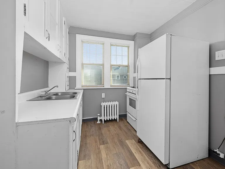 Colvin View Apartments — Photo 24