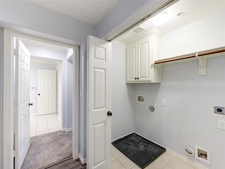 4340 Lake Walk Ct — Photo 21