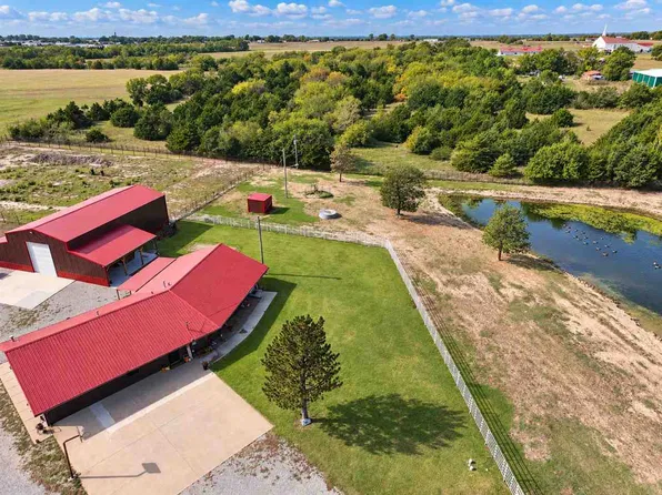 2202 E Coleman Rd, Ponca City, OK 74604