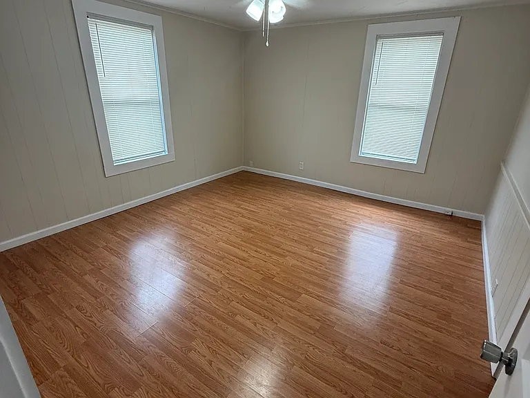 1184 Kossuth Ave #2 — Photo 7