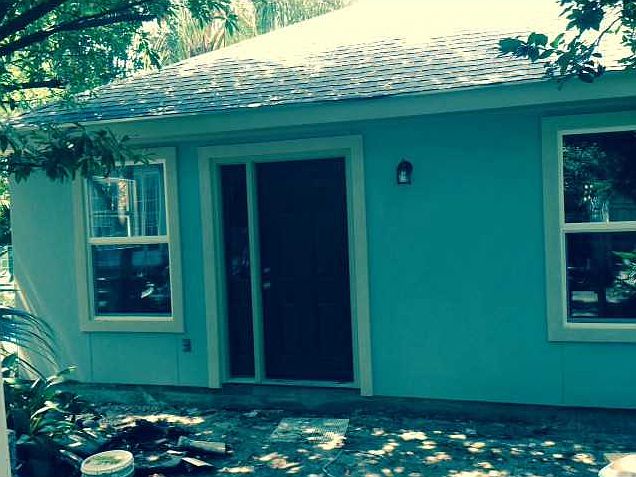 1st image of 86 Fontainebleau Dr