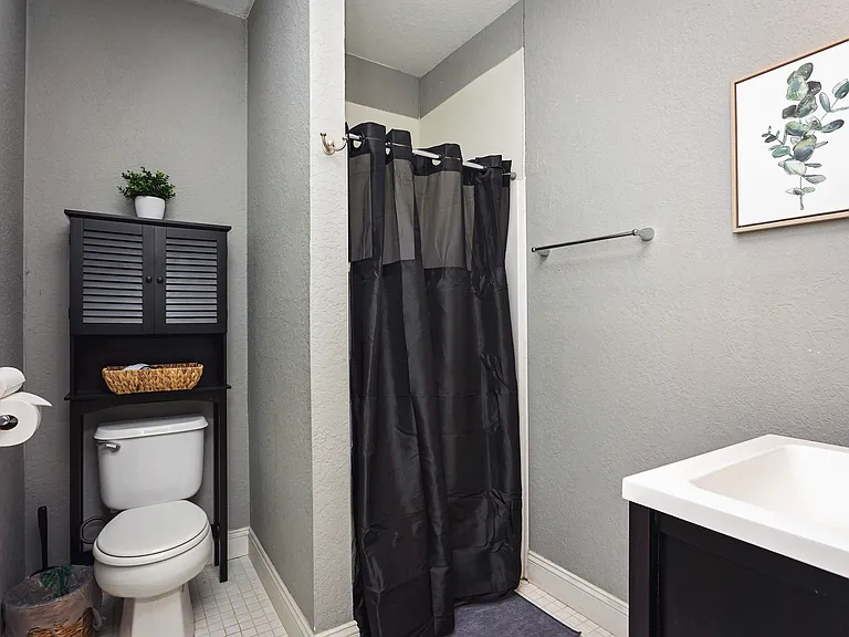 300 W Alva St — Photo 14