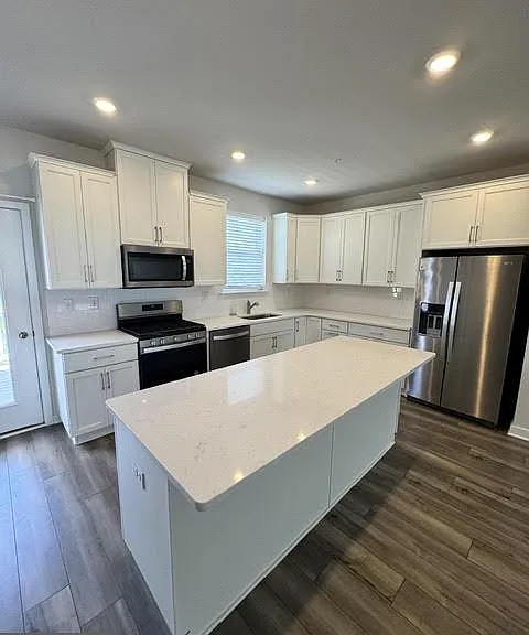 75 Continental Way — Photo 10