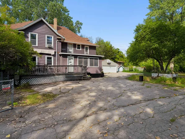 1025 Oneida St, Menasha, WI 54952