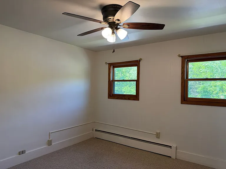 131 S Main St — Photo 11