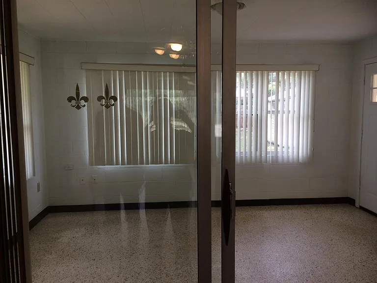 1351 Almond St — Photo 5