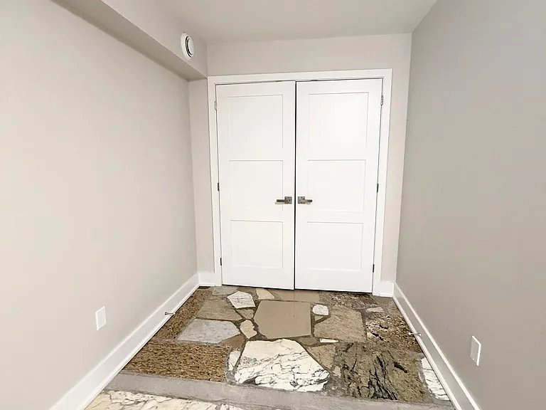 325 Cooper St #15-A — Photo 15