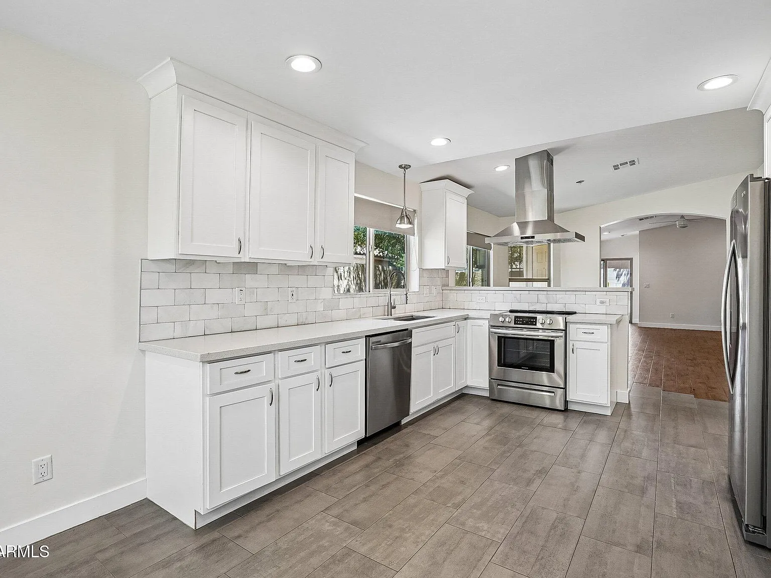 3 bed, 2.0 bath, 1575 sqft, $2,500 — Photo 4