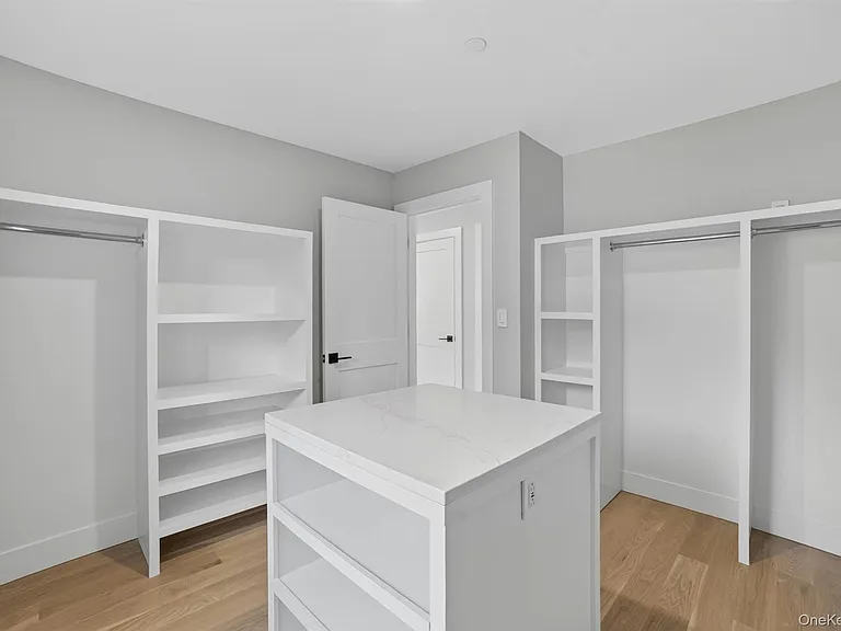 23 Hudson Ave — Photo 15