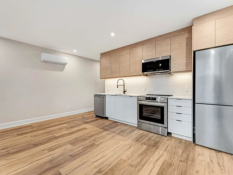 292 B Duncairn Ave #B — Photo 2